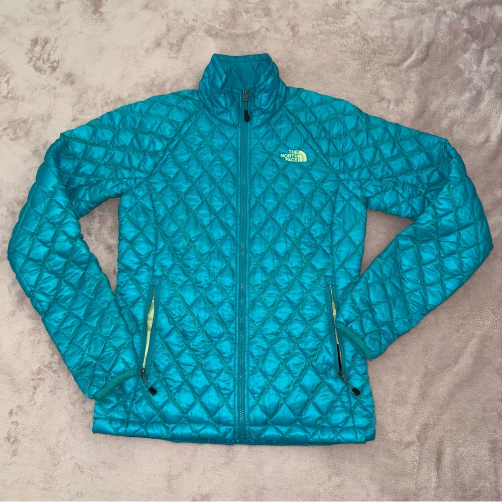 The north face thermoball jacket size XS - Picture 3 of 13